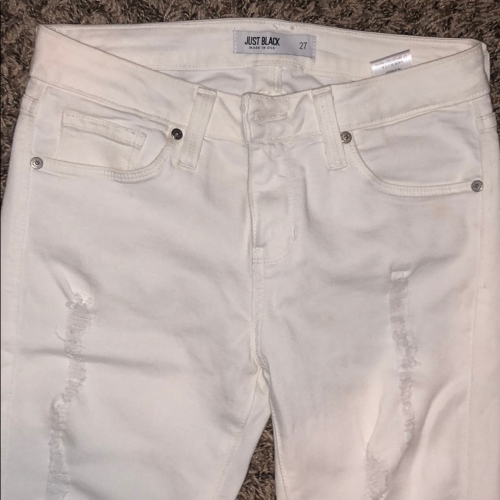 Buckle jeans